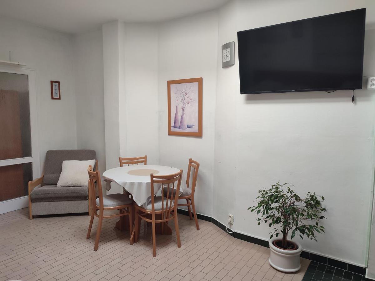 Pension Dana Karaskova Appartement Kutná Hora Buitenkant foto